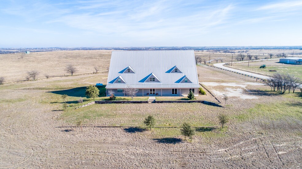 2502 County Road 4421, Rhome, TX 76078 Flex for Sale