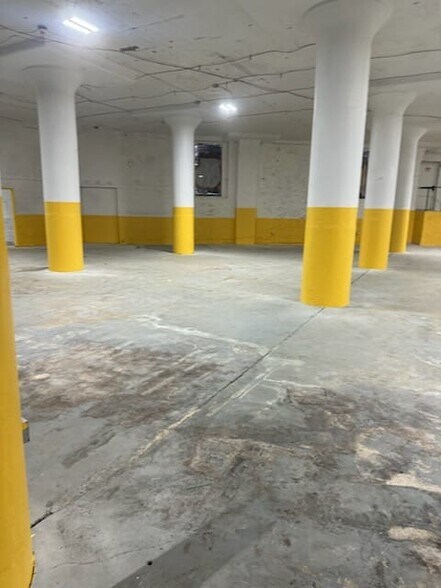 4076 Torresdale Ave, Philadelphia, PA for lease - Building Photo - Image 2 of 19