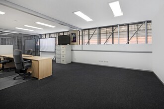22 Harries Rd, Coorparoo for lease Interior Photo- Image 2 of 6
