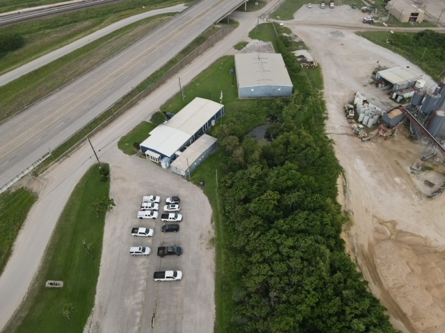 6918 E Highway 332, Freeport, TX for lease - Primary Photo - Image 2 of 8