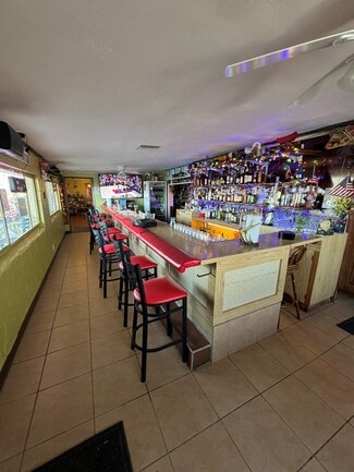 More details for 46645 60th St W, Lancaster, CA - Retail for Sale