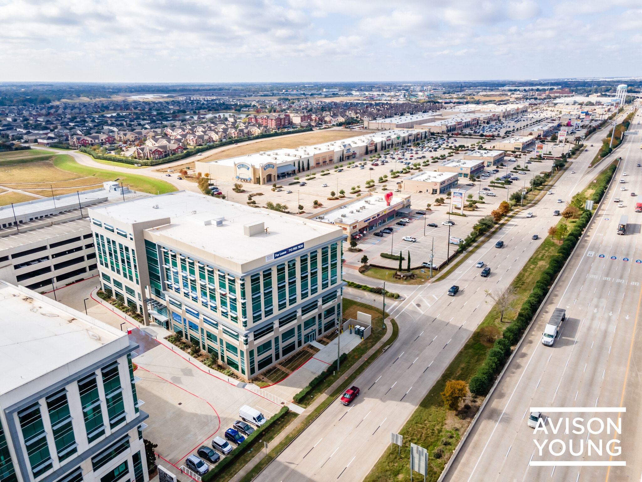 13900 Katy Freeway - h5brx78