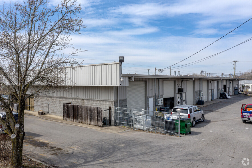 1228 Northgate Business Pky, Madison, TN for lease - Building Photo - Image 3 of 5