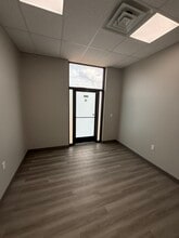 2402-2404 Blue Smoke Ct, Fort Worth, TX for lease Interior Photo- Image 2 of 7