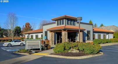 2185 NW 2nd St, Mcminnville, OR for lease Building Photo- Image 2 of 7