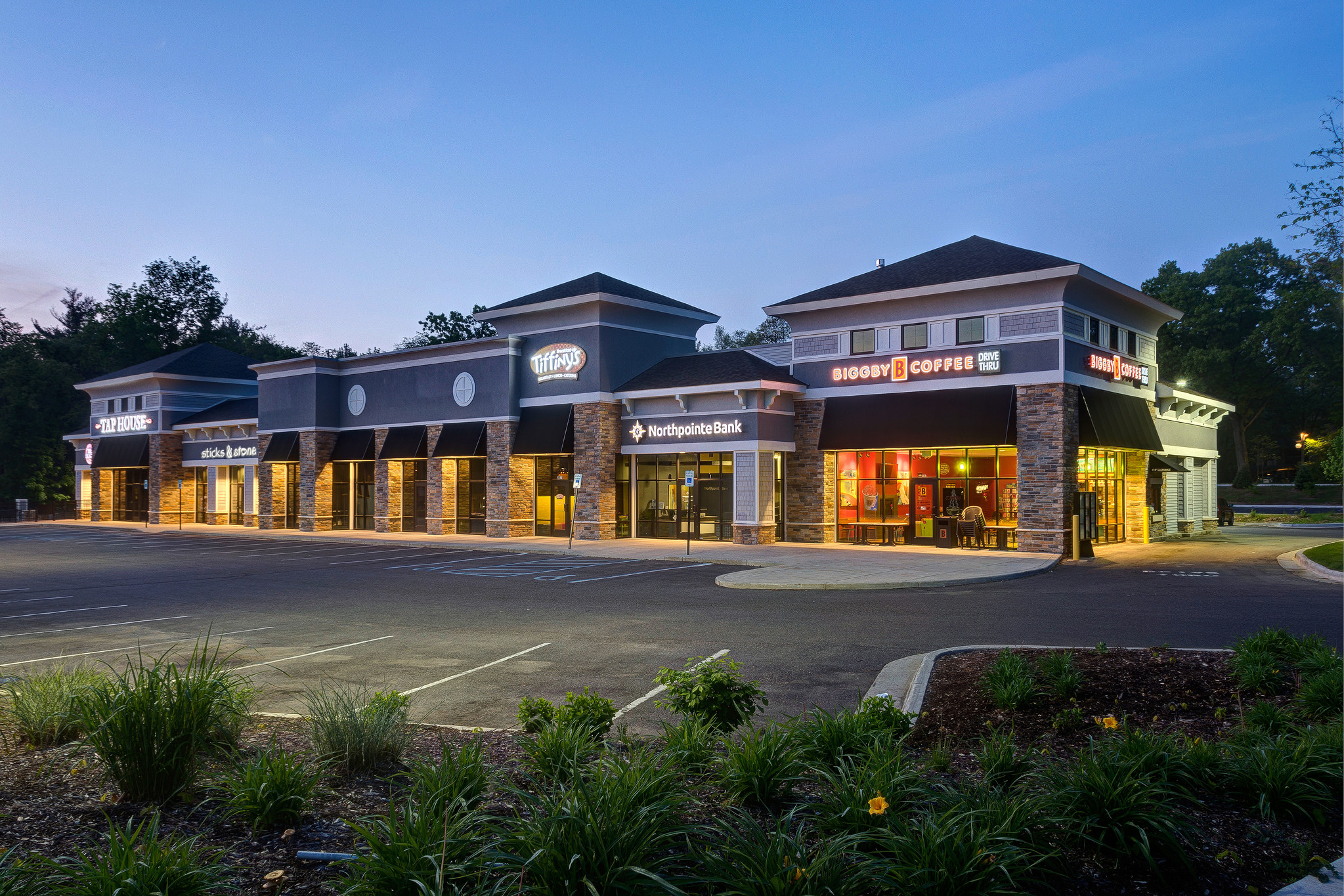 3251-3279 W Centre Ave, Portage, MI for sale Building Photo- Image 1 of 1