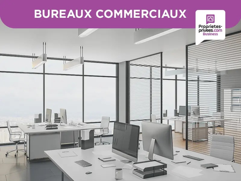 Office in Compiègne for lease Interior Photo- Image 1 of 3