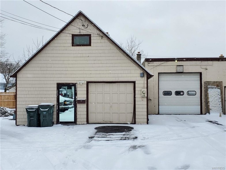 210 West Ave, Depew, NY for sale - Primary Photo - Image 1 of 1