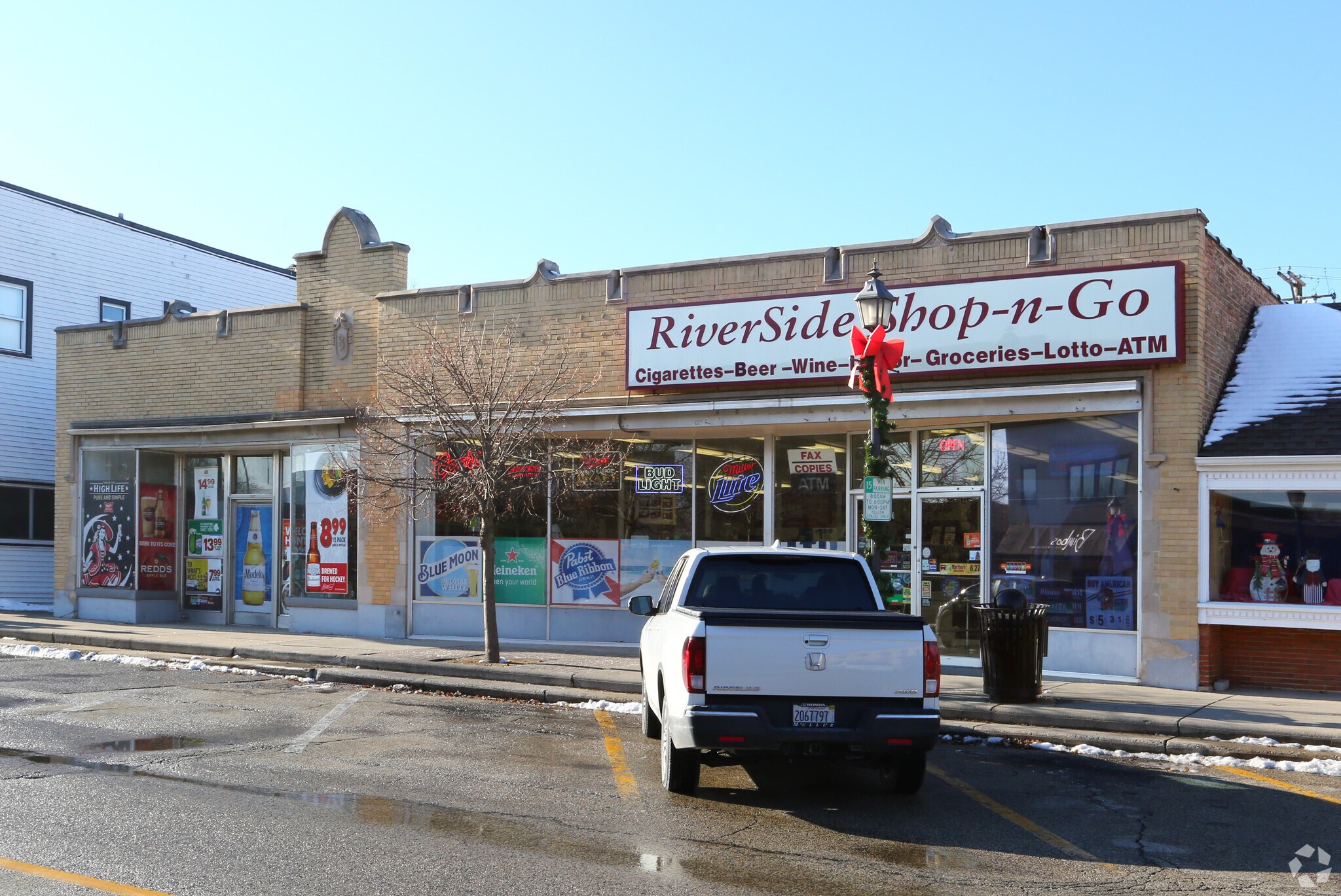 1325 N Riverside Dr, McHenry, IL for sale Primary Photo- Image 1 of 1