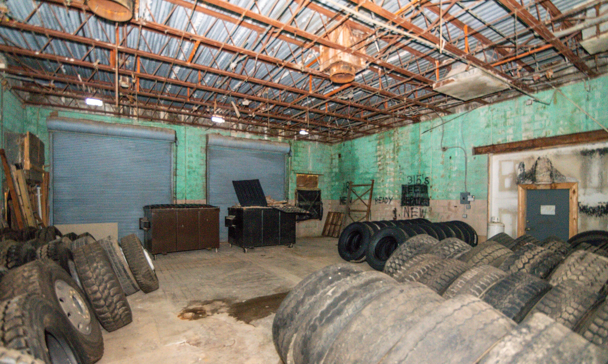 2001 Windsor Ave, Baltimore, MD for sale Interior Photo- Image 1 of 36