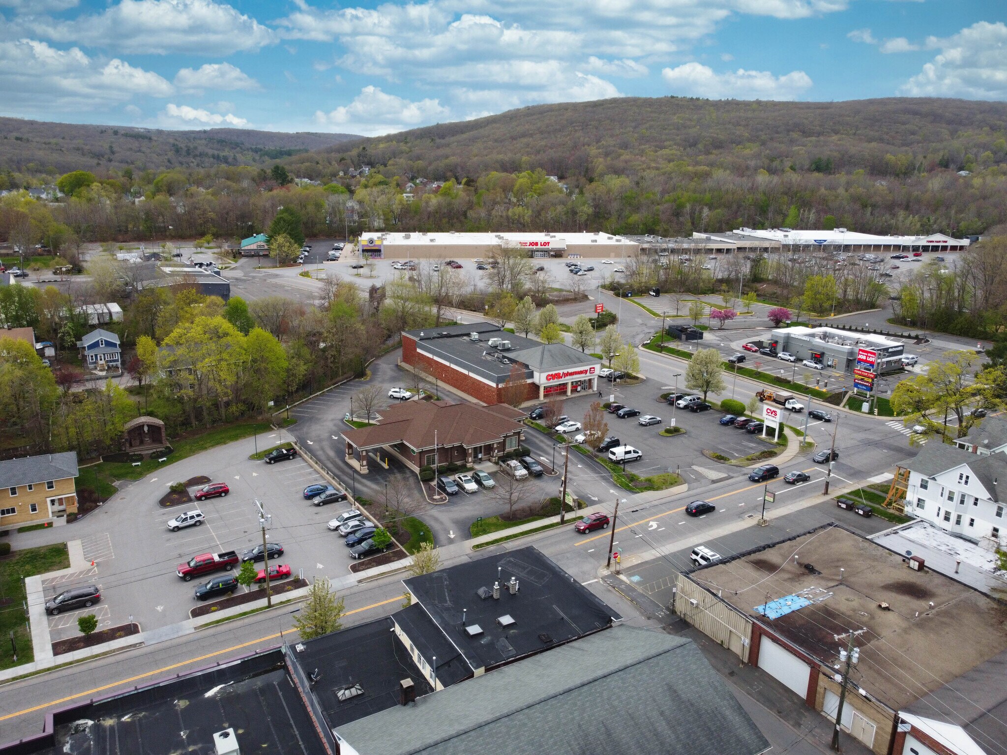 661 Main St, Torrington, CT 06790 CVS Pharmacy