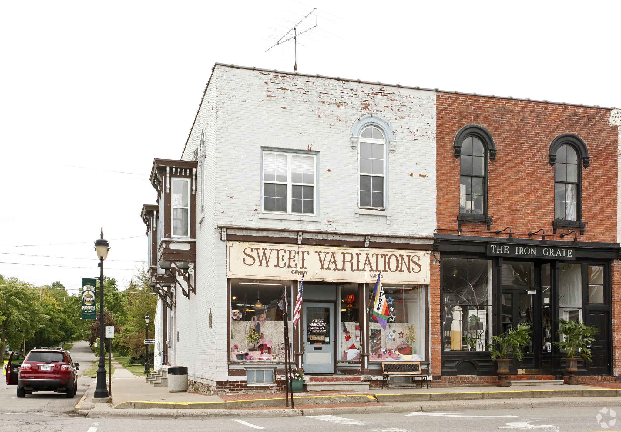 101 W Shiawassee Ave, Fenton, MI for sale Primary Photo- Image 1 of 1