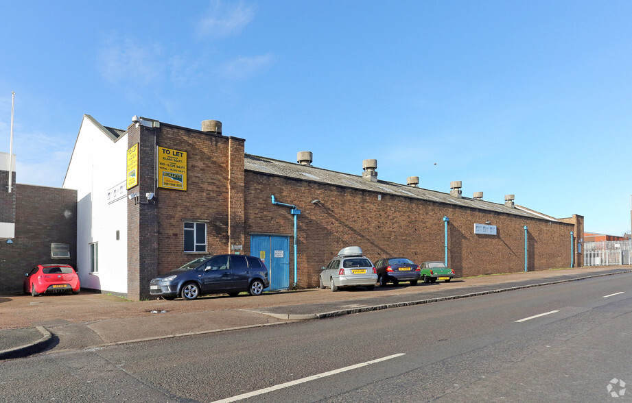 Corngreaves Rd, Cradley Heath for lease - Primary Photo - Image 1 of 2