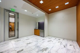 8080 Park Ln, Dallas, TX for lease Interior Photo- Image 2 of 7