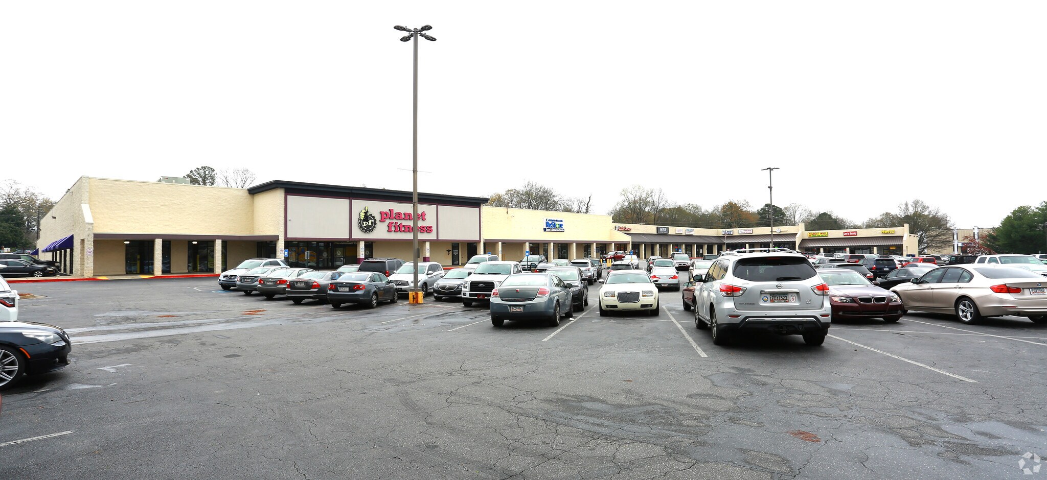 3315 S Cobb Dr SE, Smyrna, GA for lease Primary Photo- Image 1 of 16