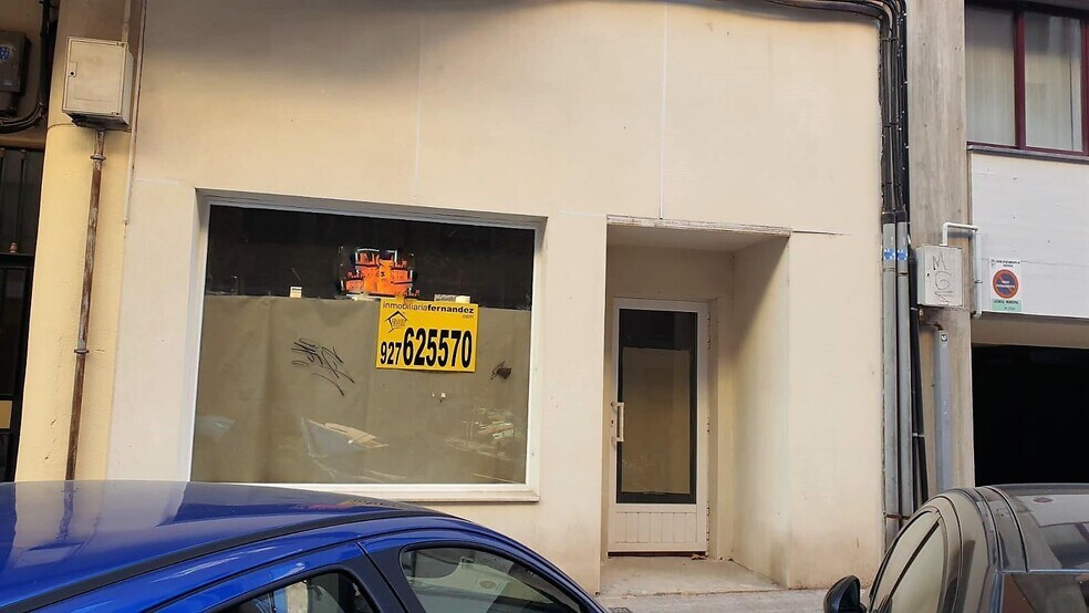 Retail in Cáceres, Cáceres for lease - Building Photo - Image 1 of 2