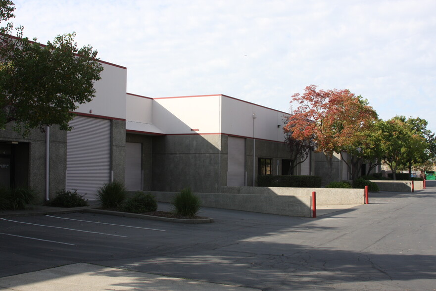 4641 Pell Dr, Sacramento, CA for lease - Building Photo - Image 2 of 5