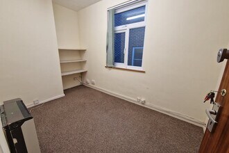 113-113A London Rd, Waterlooville for lease Interior Photo- Image 1 of 5