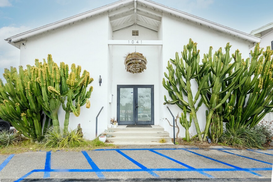 1041 Abbot Kinney Blvd, Venice, CA for lease - Building Photo - Image 1 of 12