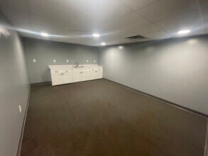 317-319 SE 14th Ave, Minneapolis, MN for lease Interior Photo- Image 1 of 4