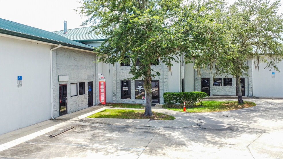 1506-1634 Old Daytona Cir, Deland, FL for lease - Building Photo - Image 2 of 10