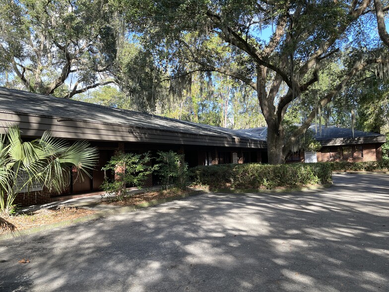 2233 NW 41st St, Gainesville, FL for lease - Building Photo - Image 1 of 13