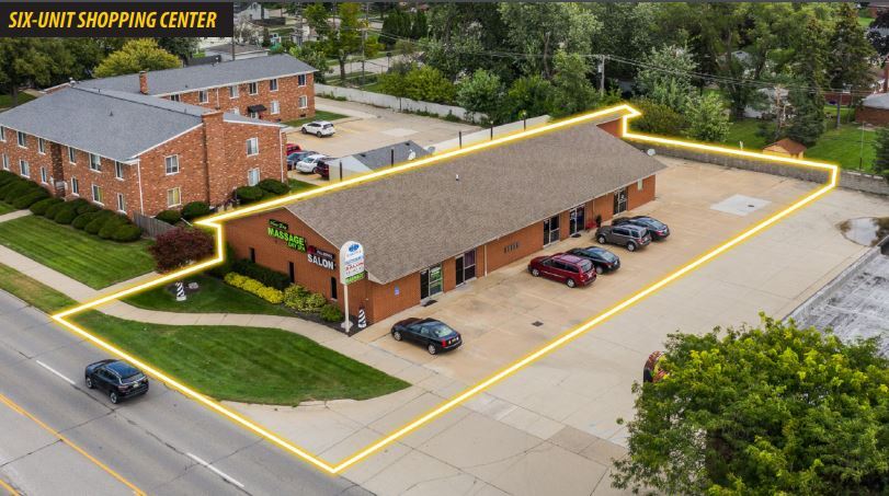 29900 Harper Ave, Saint Clair Shores, MI for lease Building Photo- Image 1 of 1