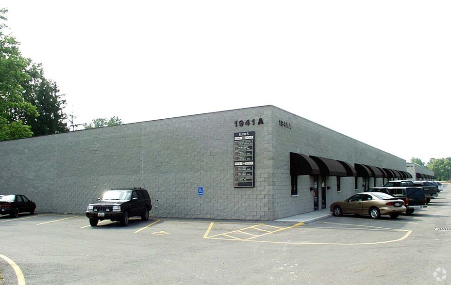 1941 Williams Rd, Columbus, OH for lease - Building Photo - Image 1 of 3