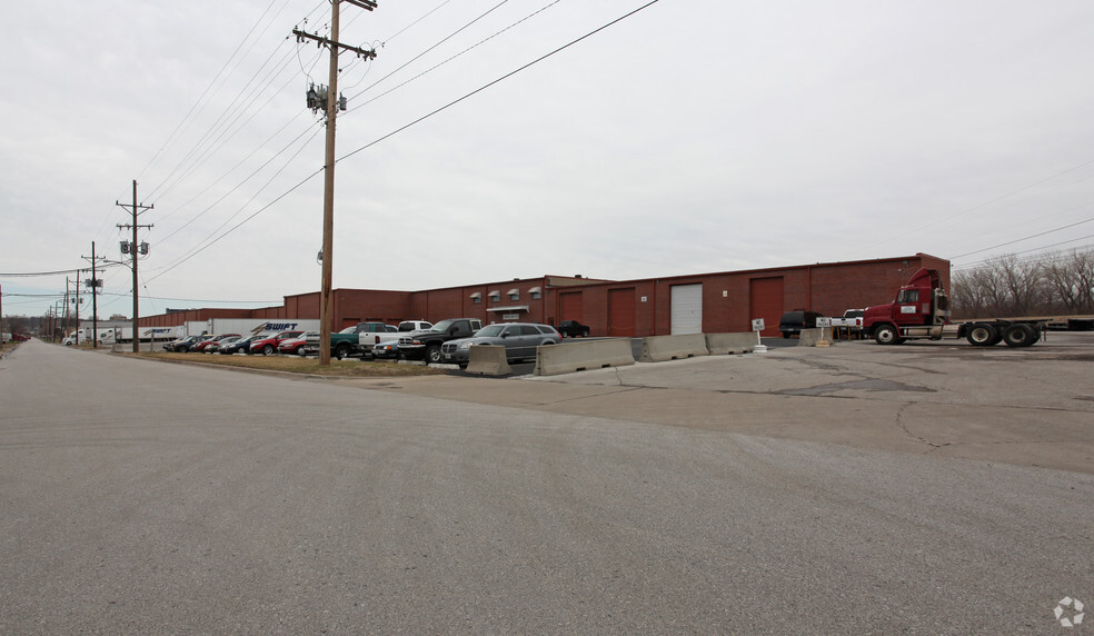 1251 Taney St, North Kansas City, MO for lease - Building Photo - Image 3 of 3