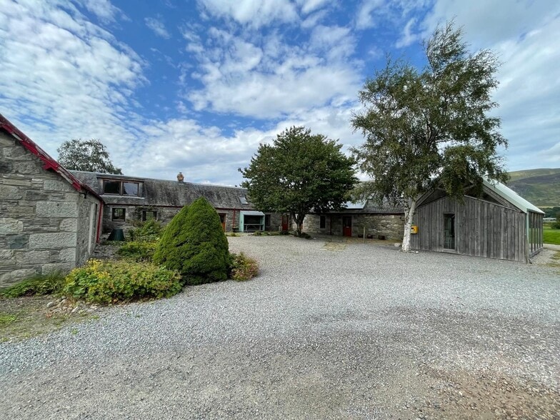 Laggan Bridge, Newtonmore for sale - Building Photo - Image 2 of 19