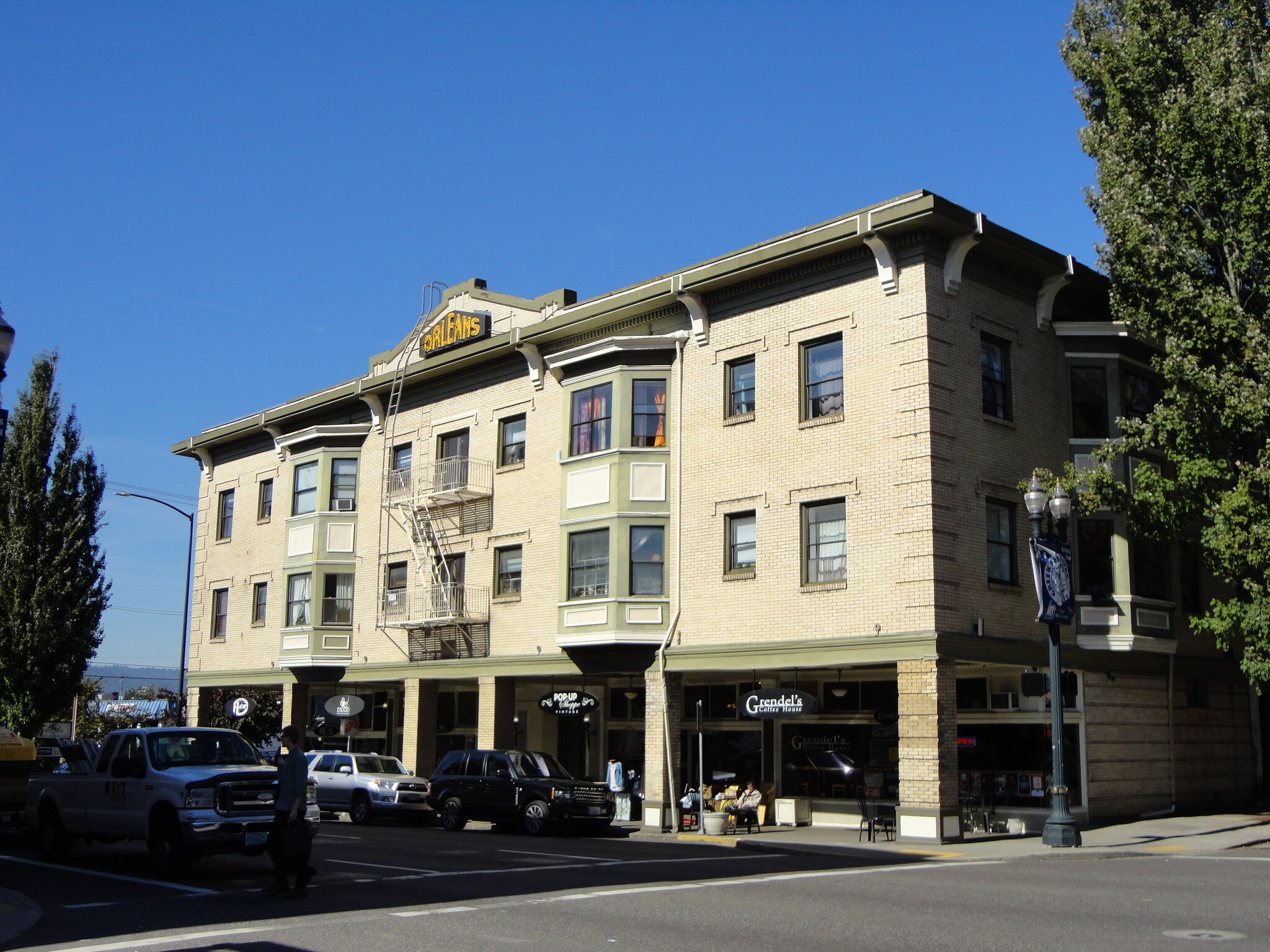 723-737 E Burnside St, Portland, OR for sale Building Photo- Image 1 of 1