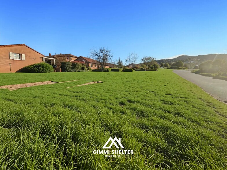 Land in Saint-Georges-sur-Allier for sale - Building Photo - Image 2 of 2