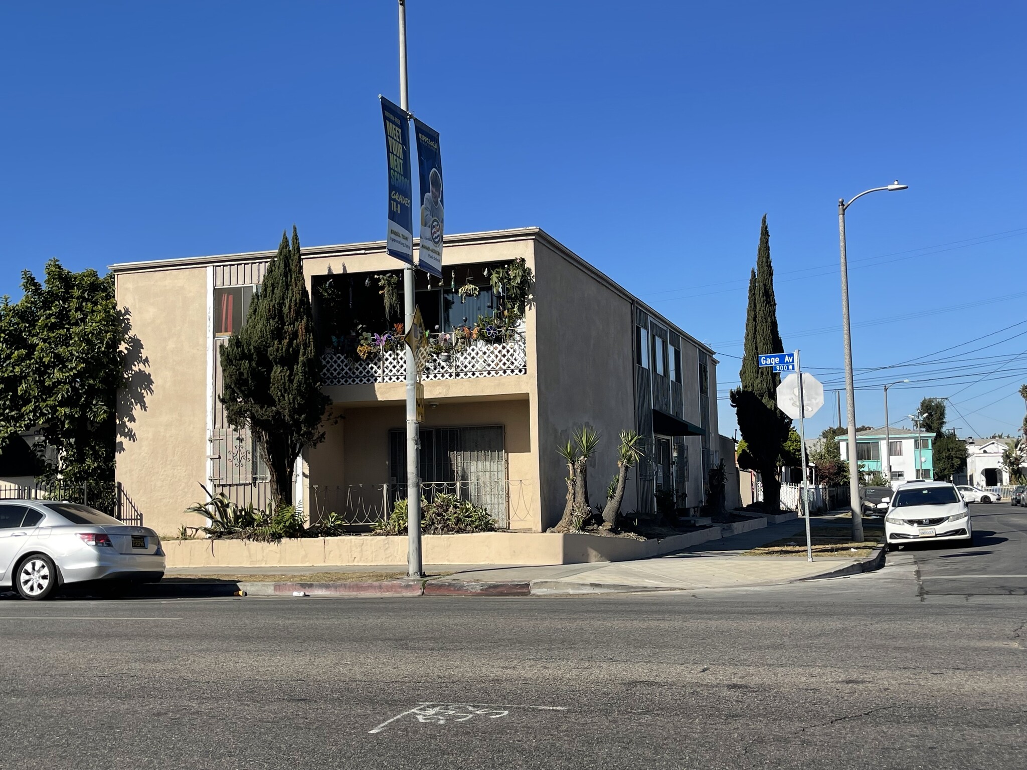 6275 Menlo Ave, Los Angeles, CA for sale Building Photo- Image 1 of 8