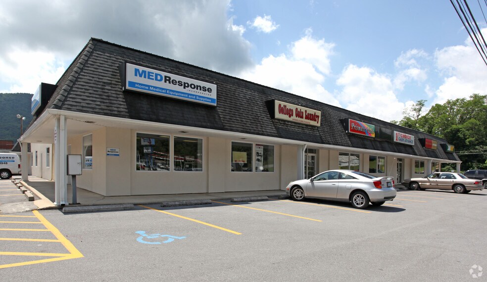 2113 College Ave, Bluefield, VA for sale - Building Photo - Image 1 of 1