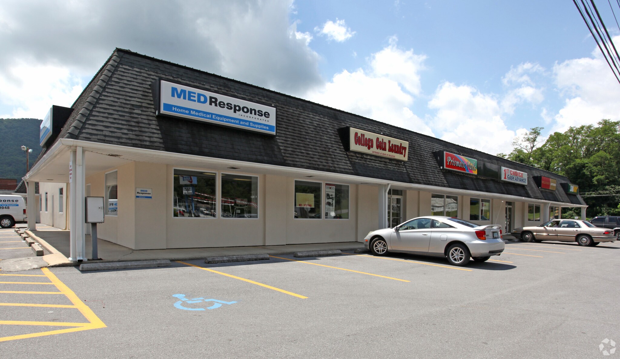 2113 College Ave, Bluefield, VA for sale Building Photo- Image 1 of 1