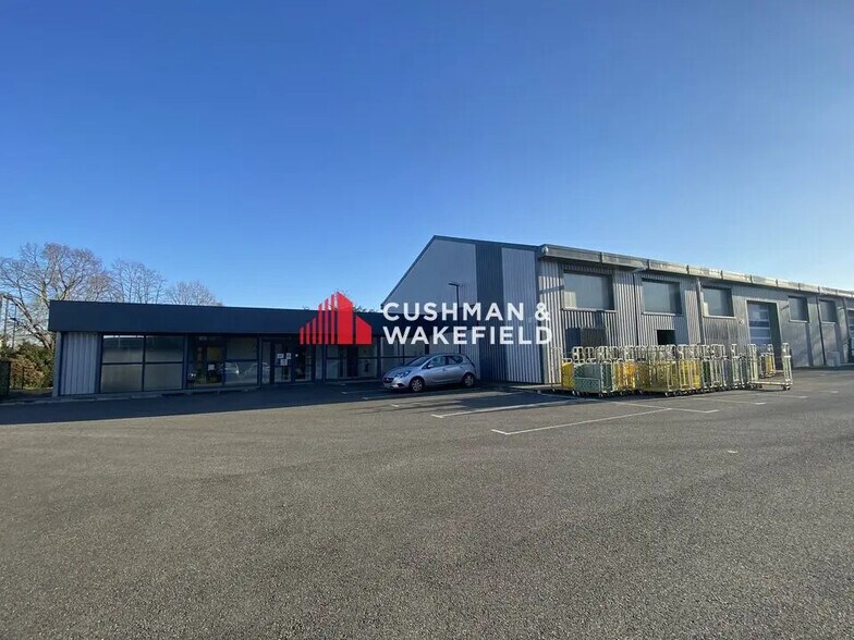 Office in Toulouse for lease - Building Photo - Image 1 of 7