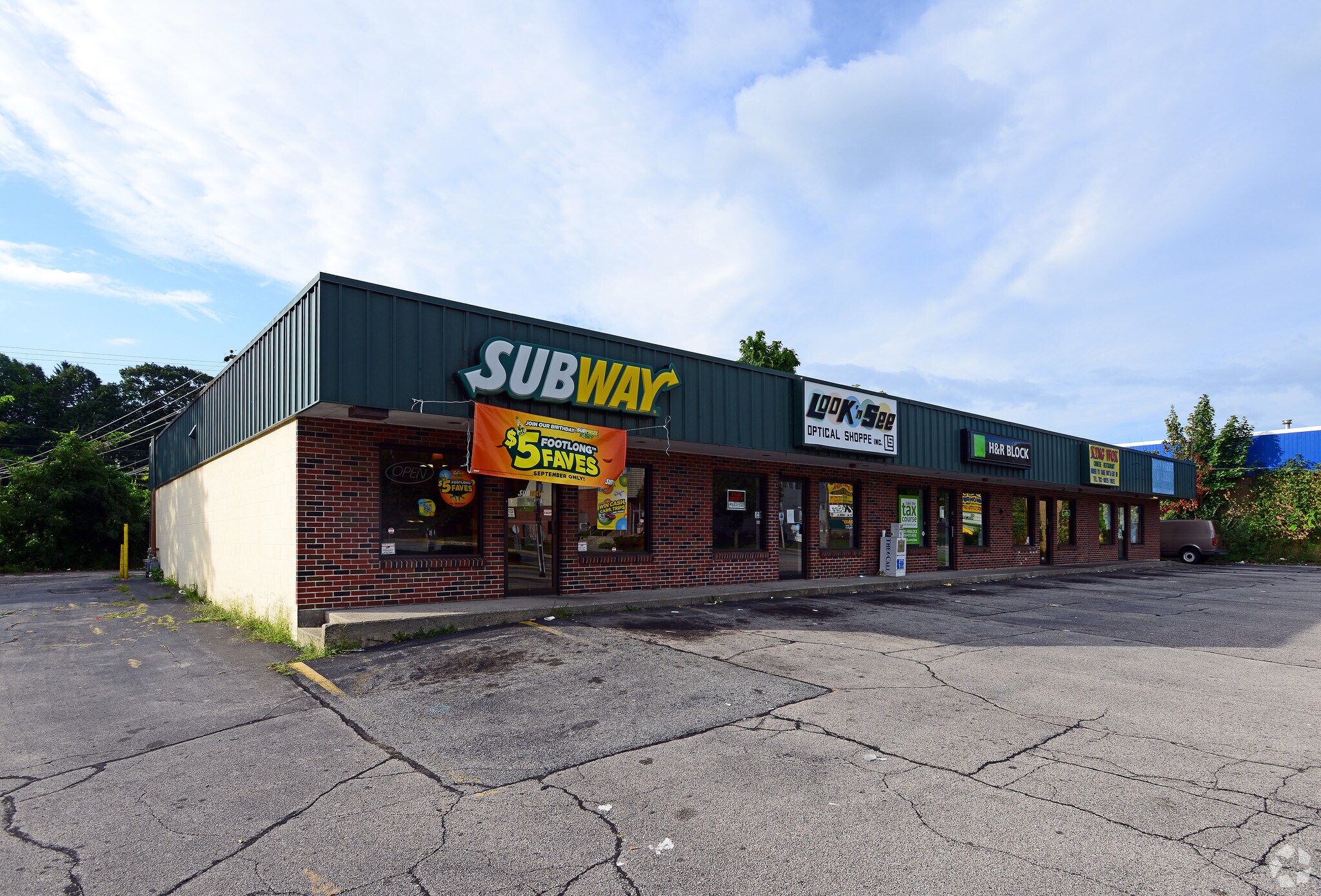 477-481 Clinton St, Woonsocket, RI for sale Primary Photo- Image 1 of 1