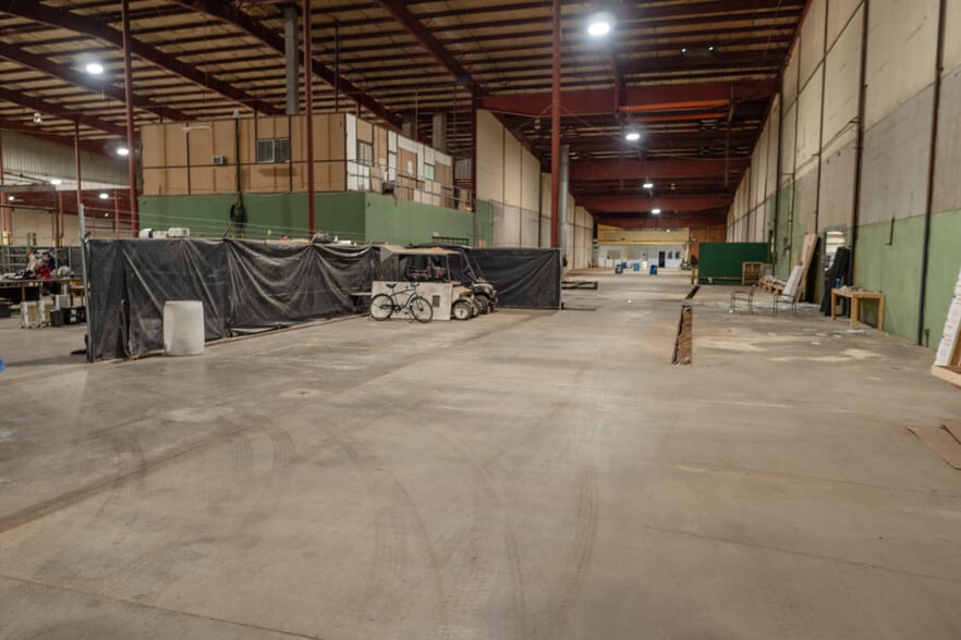 1901 Boundary Ave, Pawhuska, OK for lease - Interior Photo - Image 3 of 20