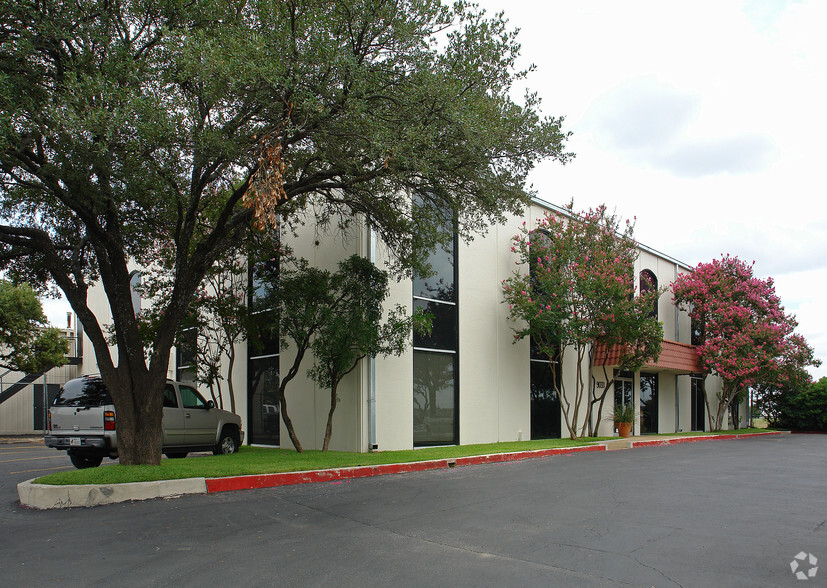 9033 Aero St, San Antonio, TX for lease - Building Photo - Image 1 of 8