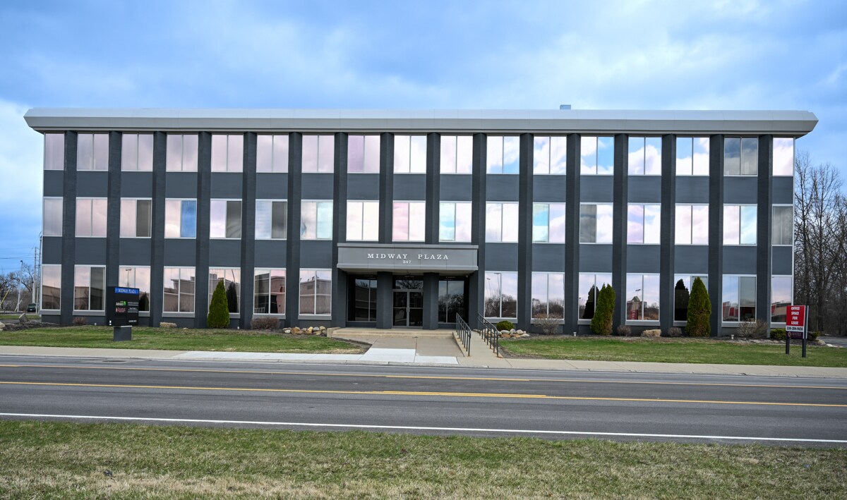 347 Midway Blvd, Elyria, OH for lease Building Photo- Image 1 of 31