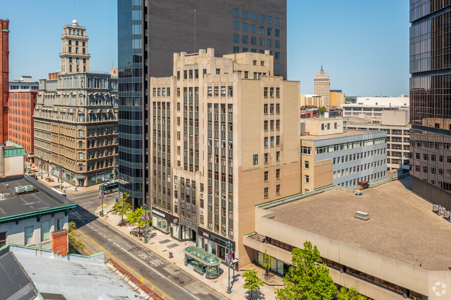 10-22 E Main St, Rochester, NY for lease - Building Photo - Image 1 of 14