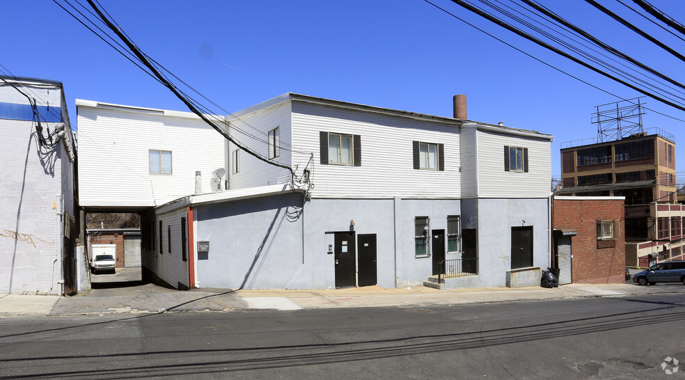 225-233 Washington St, Mount Vernon, NY for sale - Building Photo - Image 1 of 1