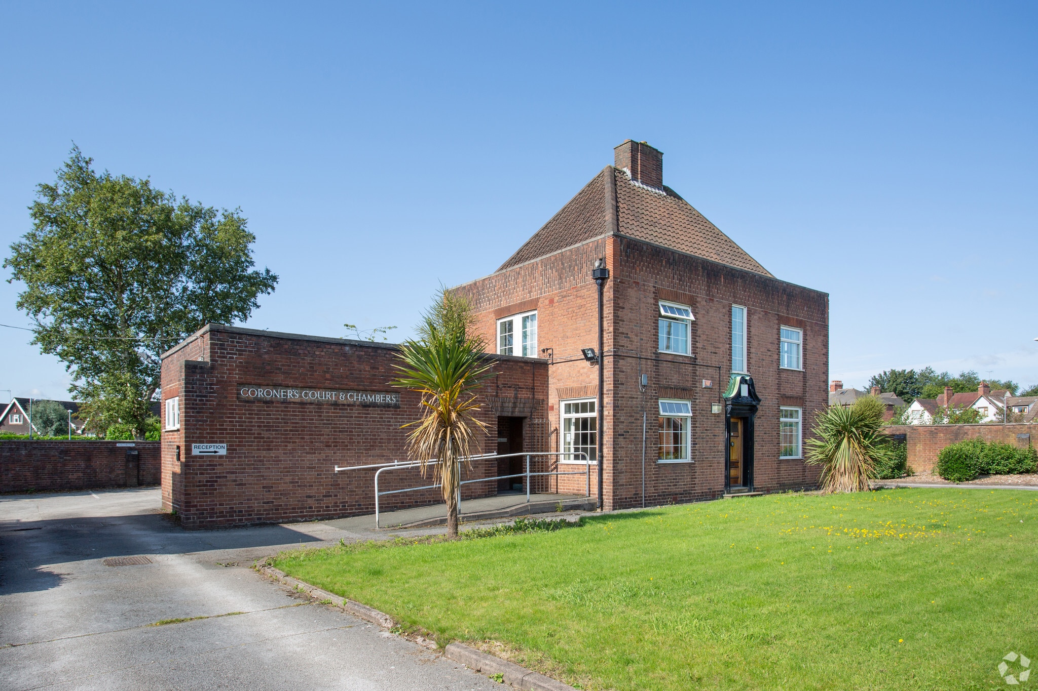 547 Hartshill Rd, Stoke On Trent for sale Primary Photo- Image 1 of 1