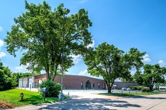 617 Cepi Dr, Chesterfield, MO for lease Interior Photo- Image 2 of 28