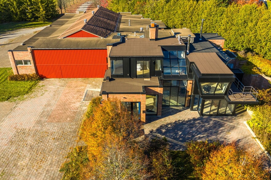 2441 7th Line, Port Hope, ON for sale - Primary Photo - Image 1 of 17