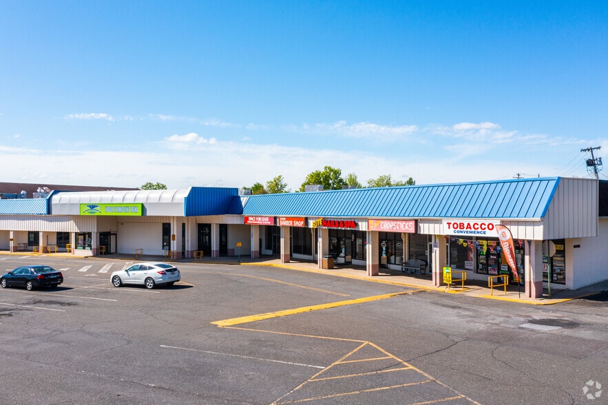 610-640 E Main St, Lansdale, PA for sale - Primary Photo - Image 1 of 7