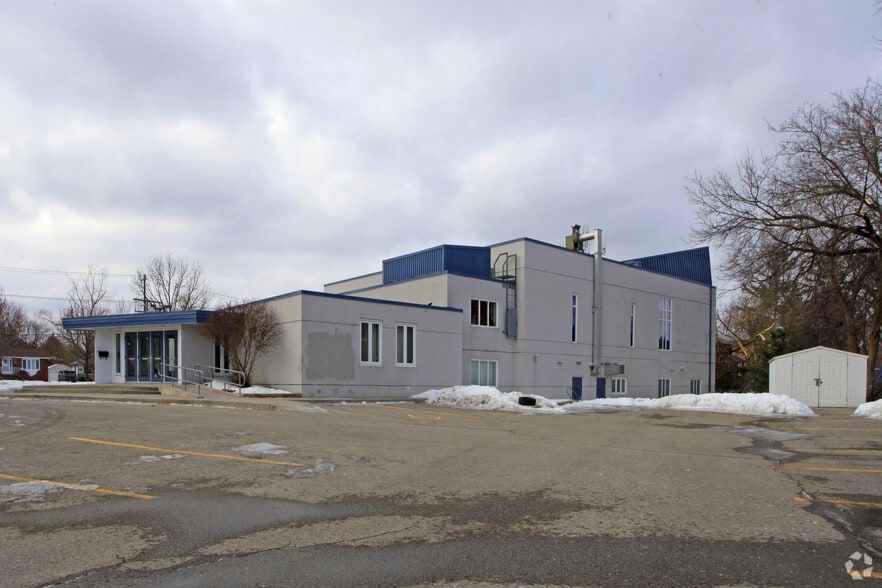 305 Morrish Rd, Toronto, ON for sale - Primary Photo - Image 1 of 1