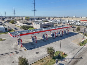 555 Mockingbird ln, Dallas, TX for lease Interior Photo- Image 2 of 4