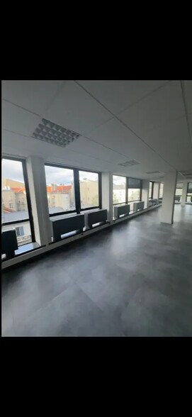 Office in Saint-Cloud for sale - Interior Photo - Image 1 of 10