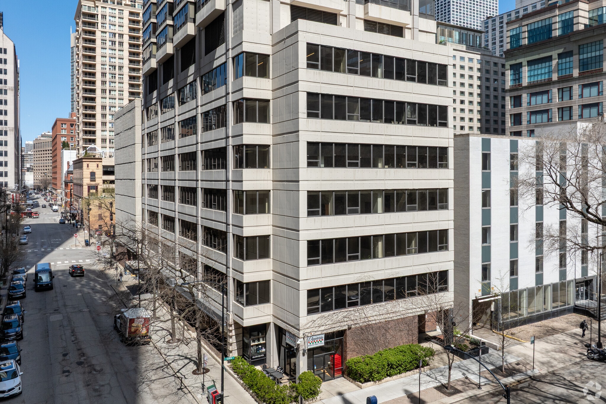 40 E Huron St, Chicago, IL for lease Building Photo- Image 1 of 25